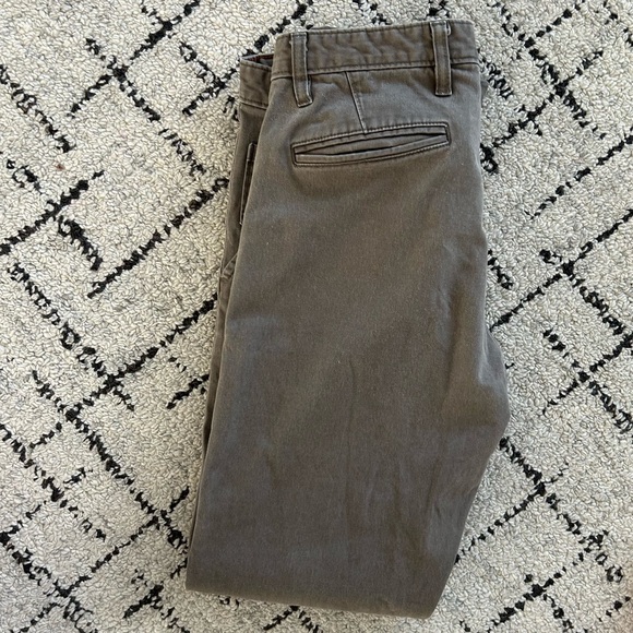 Dockers Slim Tapered Khaki Pants by Levi’s W32 L32 - Picture 2 of 7